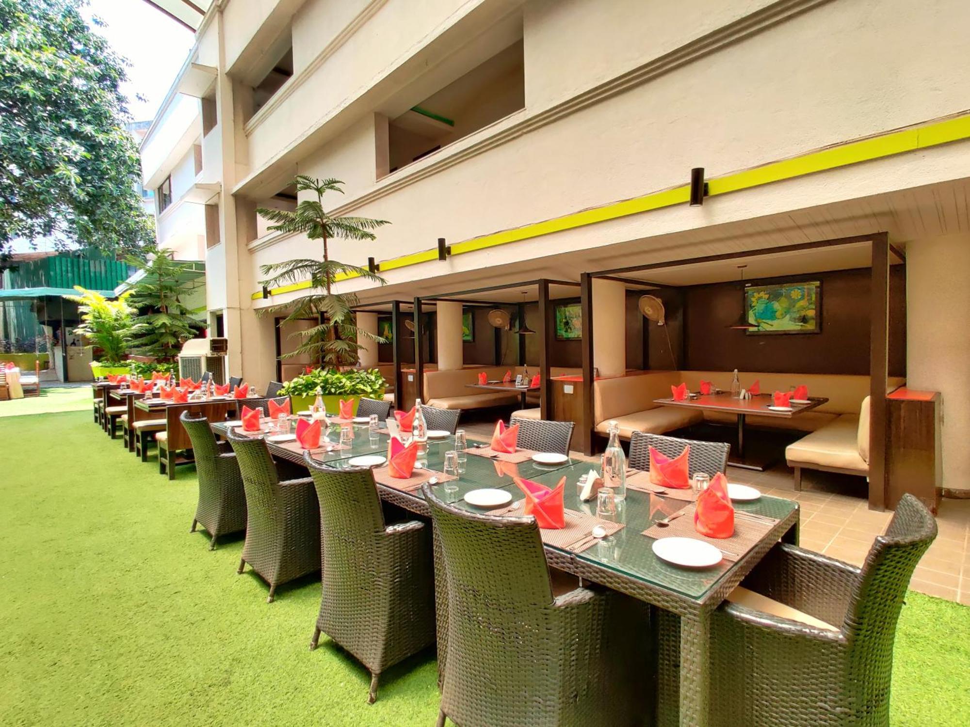 Citrus Hotel Lonavala Exterior foto